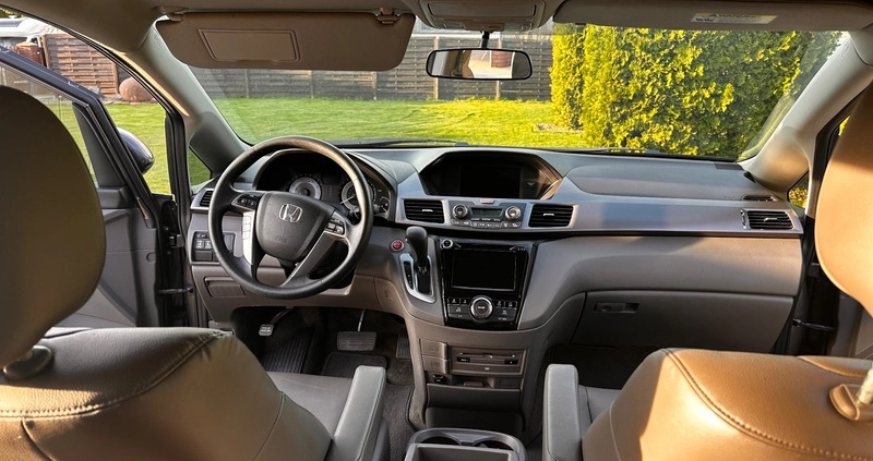 Honda Odyssey cena 78000 przebieg: 160000, rok produkcji 2016 z Mielec małe 106